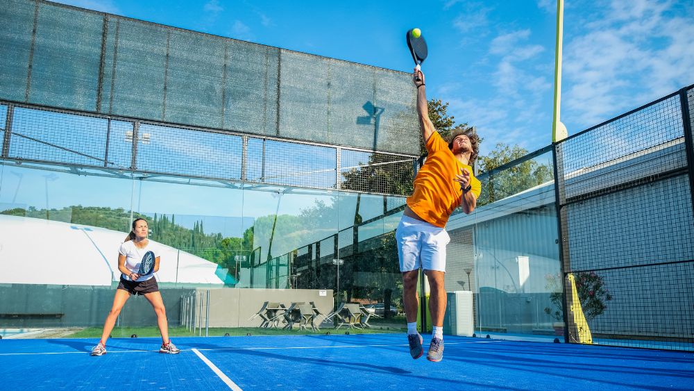 6 Jenis Cedera Paling Umum Saat Bermain Padel dan Cara Mencegahnya