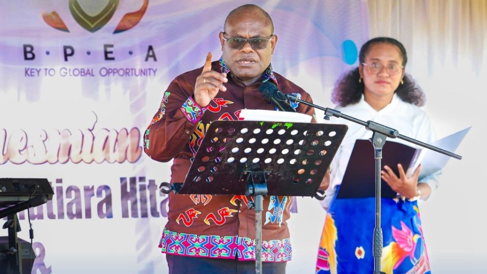Gubernur Papua Tengah Resmikan Yayasan Mutiara Hitam dan Luncurkan Program BPEA di Nabire