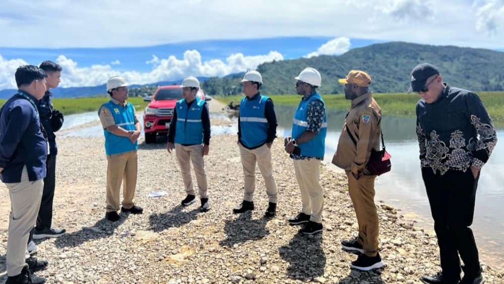 Kolaborasi PLN dan Pemkab Paniai Percepat Listrik Masuk di 92 Desa