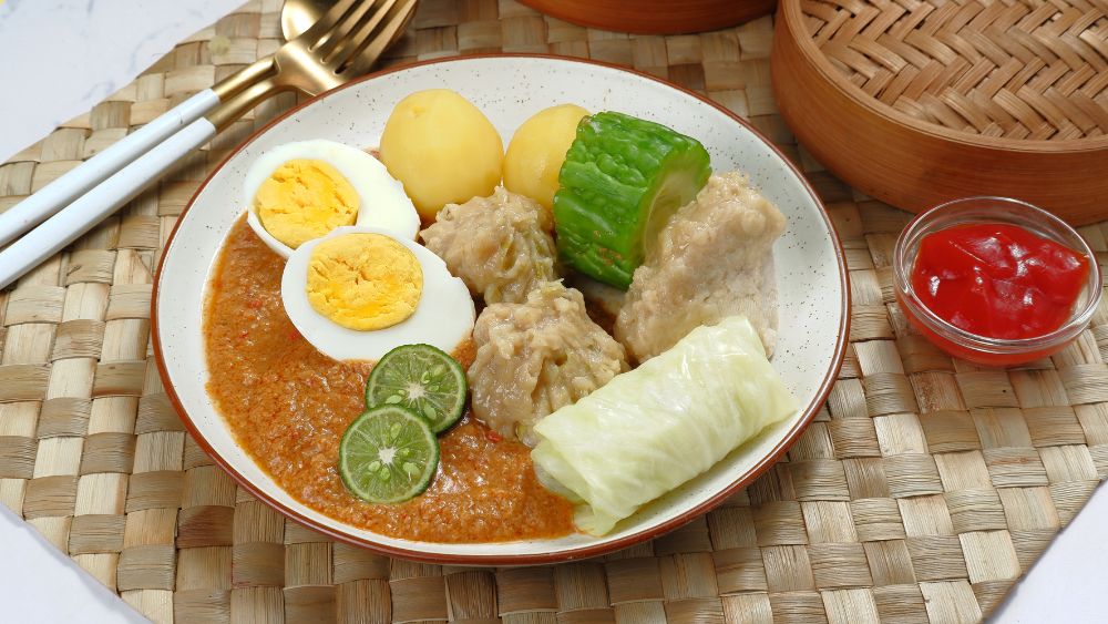 6 Jajanan Kaki Lima Indonesia Masuk Daftar Terbaik Dunia Versi TasteAtlas 2025