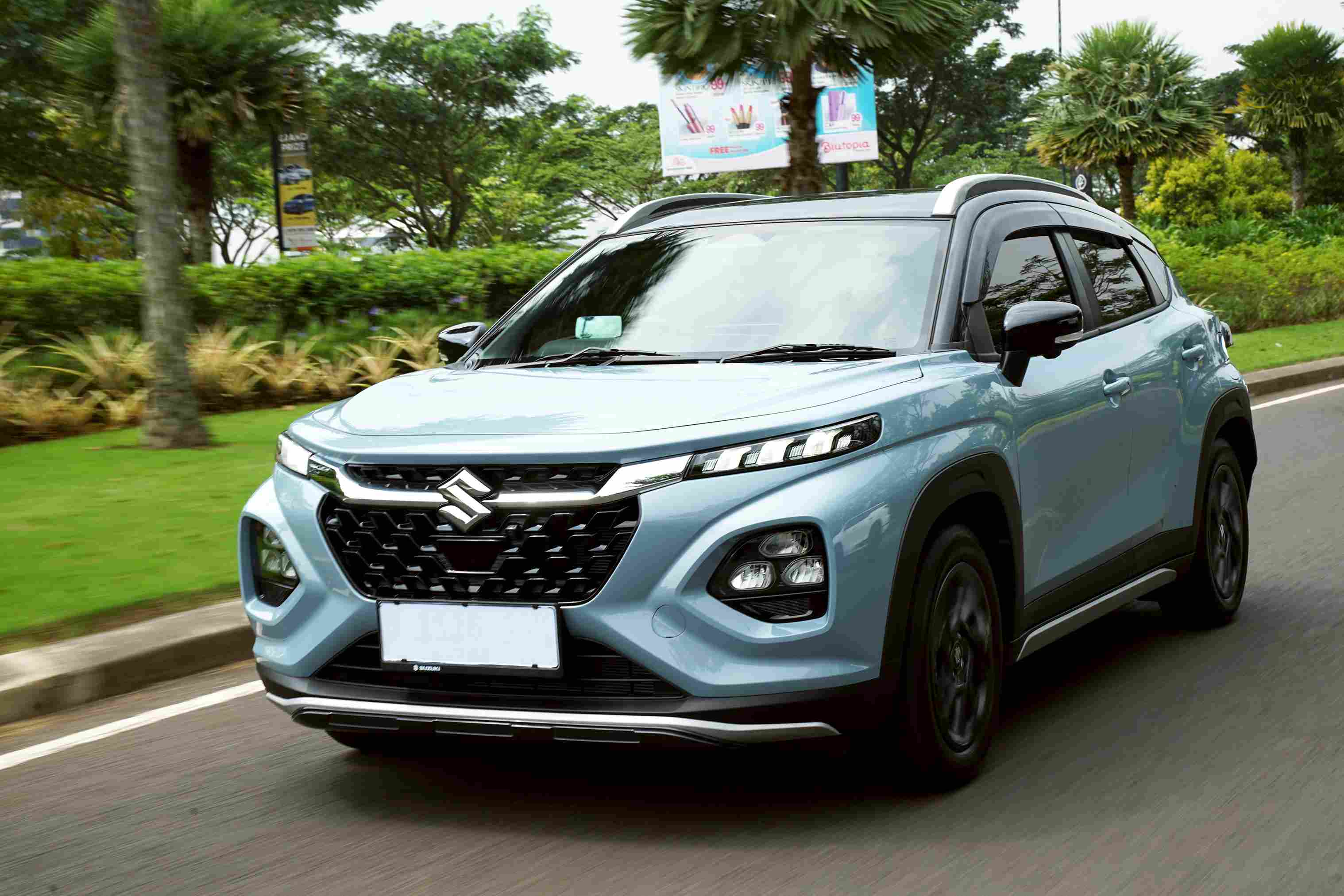 Mengenal Suzuki Fronx, SUV Bergaya Coupe yang Masuk Pasar 2025