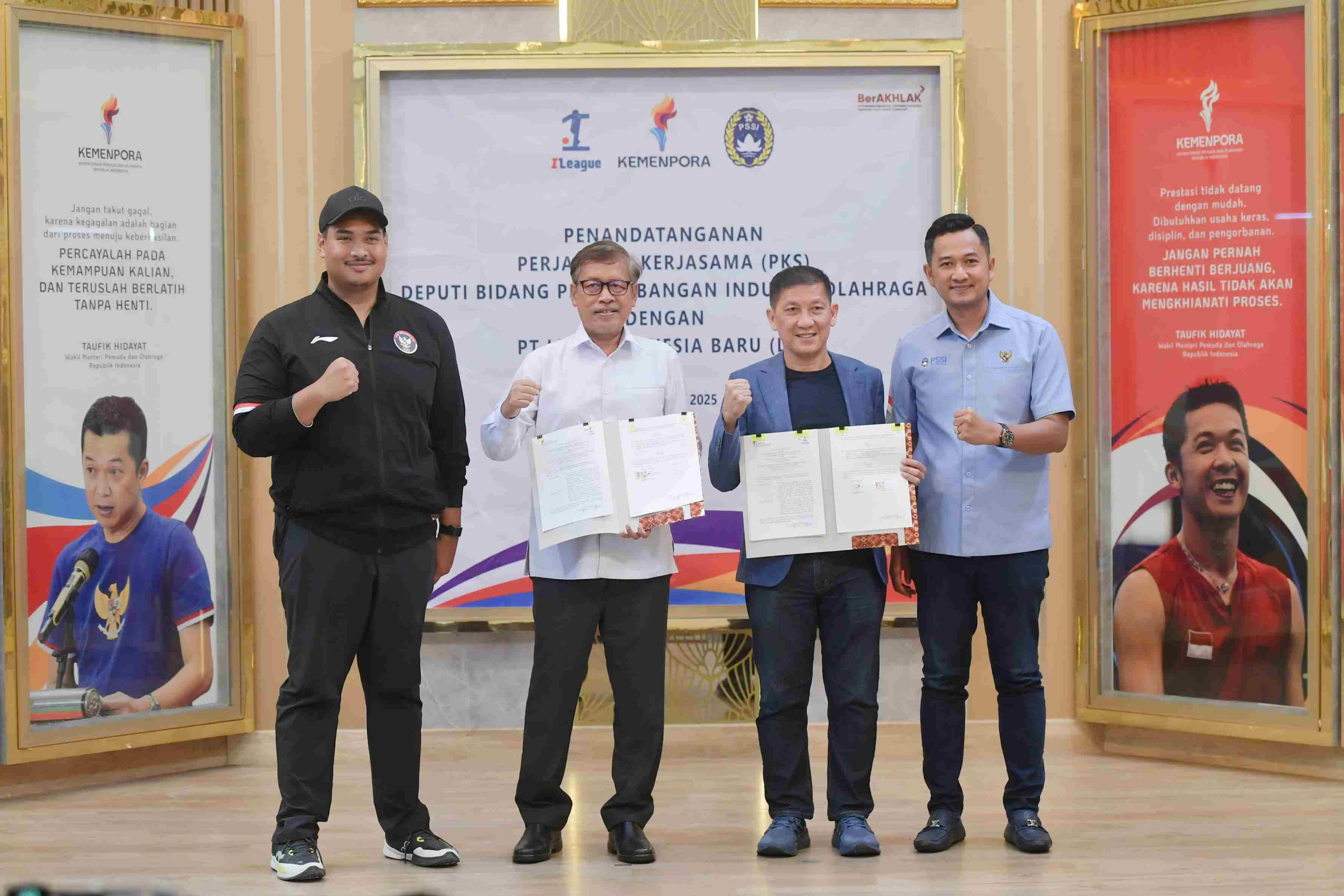 Dukung Industri Olahraga, Kemenpora dan Liga Indonesia Baru Sepakat Bangun Pembinaan Suporter