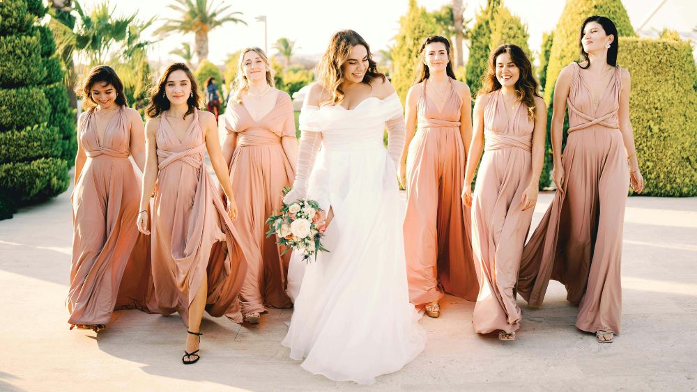 6 Hal Penting Sebelum Minta Sahabat Jadi Bridesmaid, Calon Pengantin Wajib Tahu!