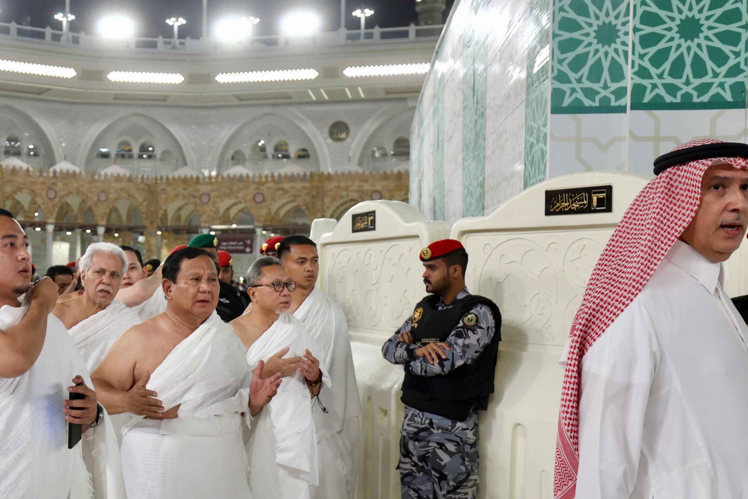 Prabowo Laksanakan Ibadah Umrah dan Sapa Jemaah Indonesia di Mekkah