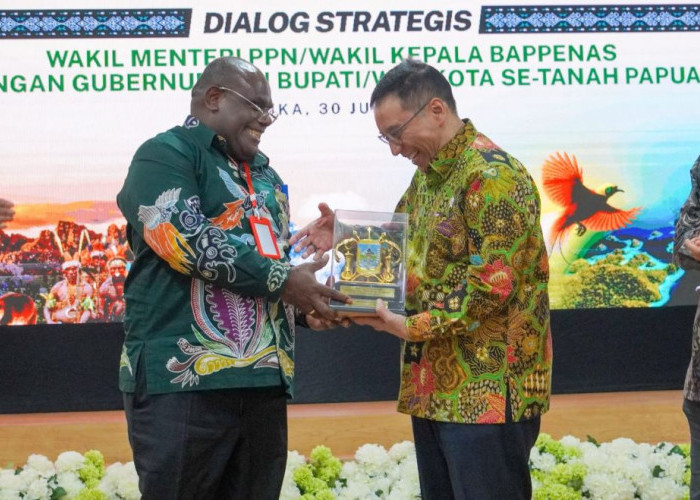 Wujudkan Pembangunan Merata, Gubernur Papua Tengah Paparkan Kesepakatan Timika demi Indonesia Emas 2045