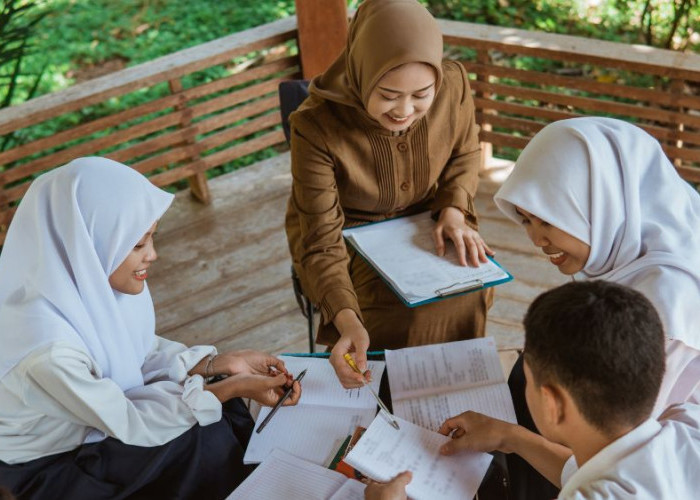Kemensos Buka Rekrutmen 1.554 Guru Sekolah Rakyat, Ini Syarat dan Jadwal Seleksinya