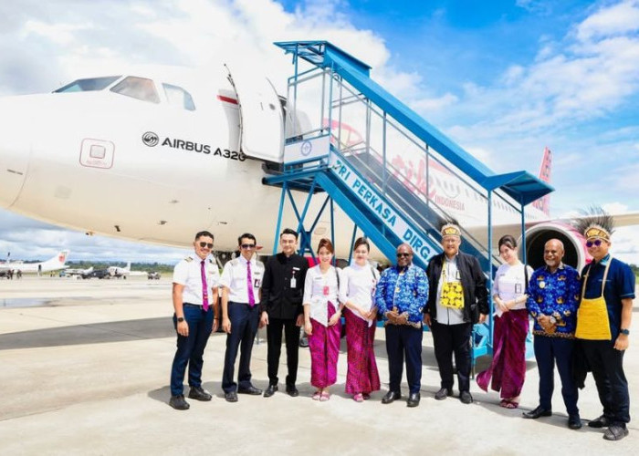 Bandara Douw Aturure Nabire Terima Pendaratan Perdana Airbus A320 Batik Air