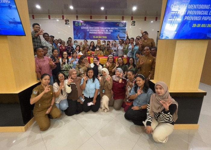 Rapat Evaluasi Pendampingan Klinis Program HIV Dibuka Sekretaris Dinas Kesehatan Papua Tengah