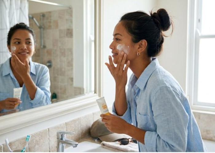 SPF 30 atau SPF 50? Panduan Memilih Tabir Surya Berdasarkan Kegiatan Sehari-hari