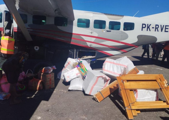 Dinkes Papua Tengah Berhasil Terbangkan Bantuan Obat dan Logistik Medis ke Sugapa Intan Jaya