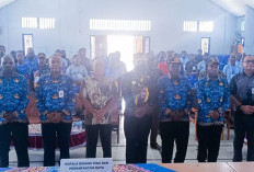 Perkuat Kapasitas Aparat Kampung, Gubernur Papua Tengah Tegaskan Pentingnya Adminduk