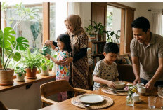 Jangan Selalu Dibantu! Tugas Rumah yang Bisa Mengajarkan Anak Mandiri