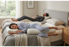 Sering Bangun dengan Leher dan Punggung Pegal? Cek Posisi Tidur Anda