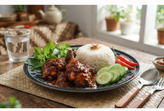 Menu Makan Siang Istimewa: Resep Ayam Bumbu Rujak dengan Kuah Bumbu yang Kaya Rasa